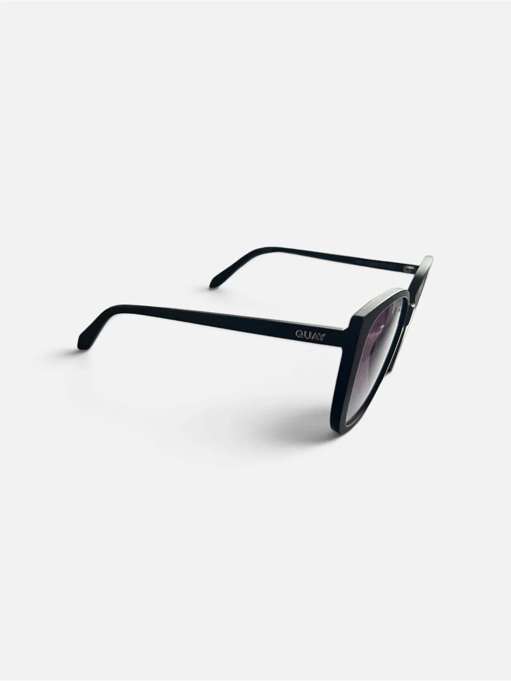 Quay Ever After Oversized Cat Eye Sunglasses Black Gradient